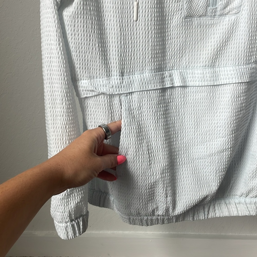 Lululemon Pack Light Pullover *Packable - Picture 5 of 14